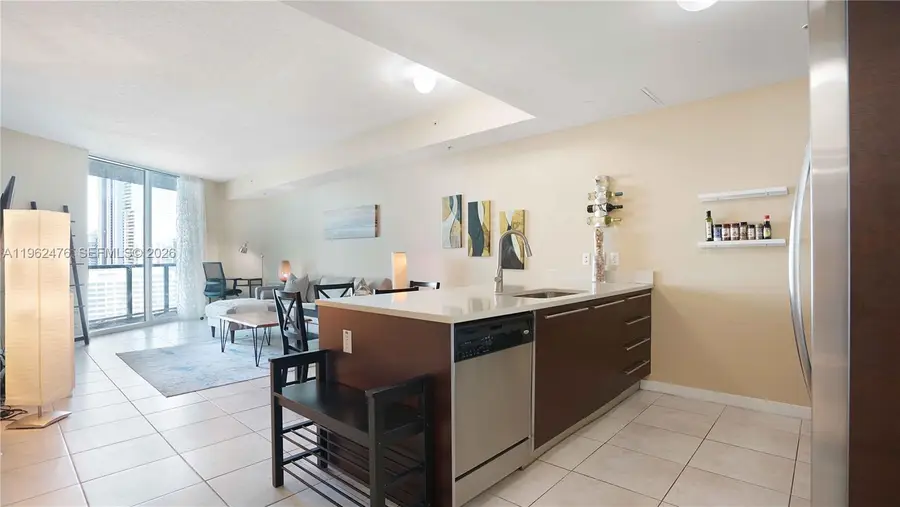 1900 N Bayshore Dr #1708, Miami, FL 33132 - Image #3