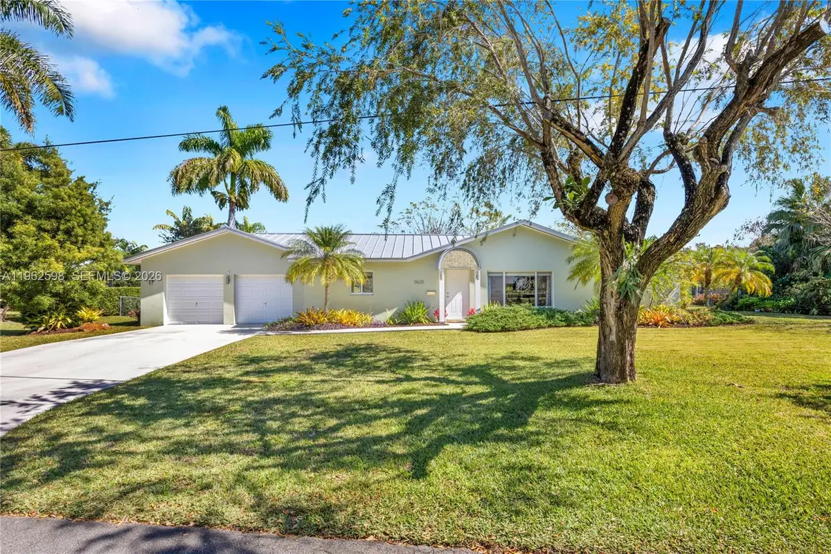 11625 SW 70th Ave, Pinecrest, FL 33156 - Image #1