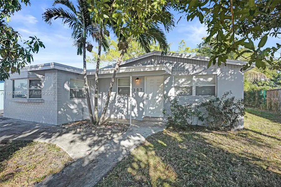 307 NW 11th Ave, Delray Beach, FL 33444 - Image #2