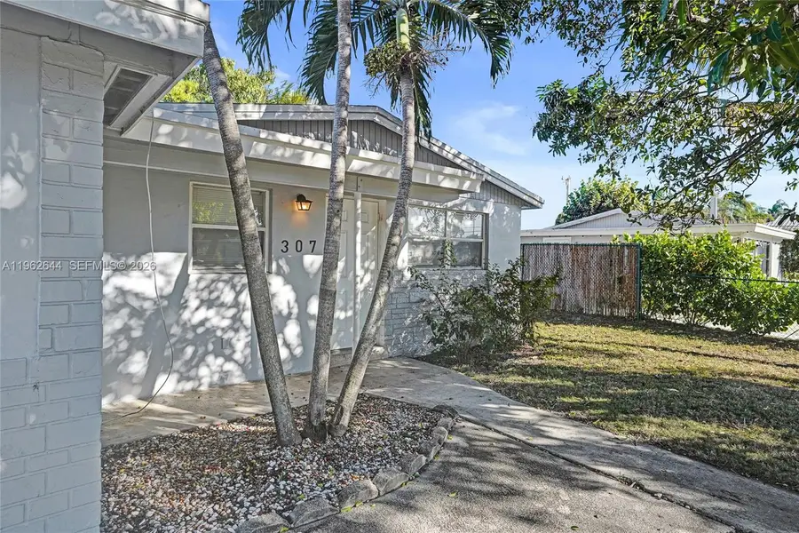 307 NW 11th Ave, Delray Beach, FL 33444 - Image #3