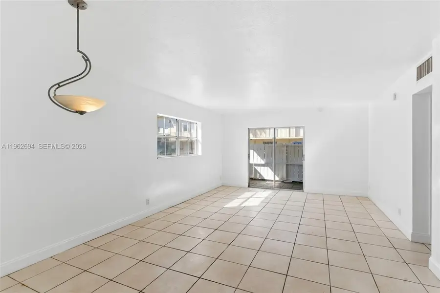 6705 N Kendall Dr #306, Pinecrest, FL 33156 - Image #3