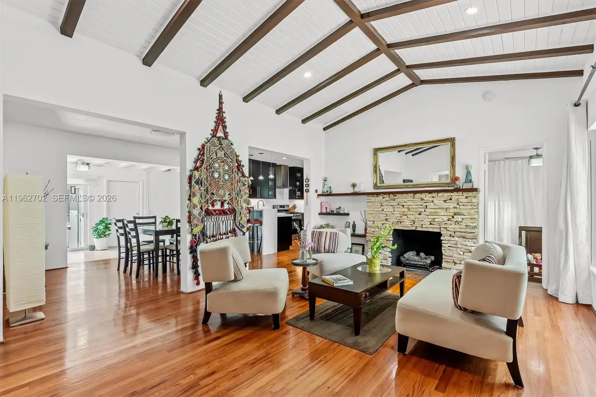 318 NE 105th St, Miami Shores, FL 33138 - #1