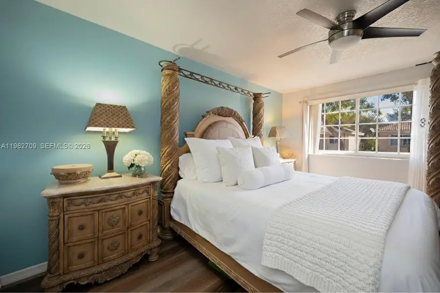 61 NW 110th Ave, Plantation, FL 33324 - #3