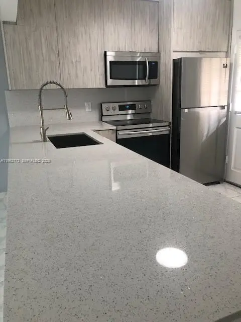 1201 NE 191st St #G411, Miami, FL 33179 - #3