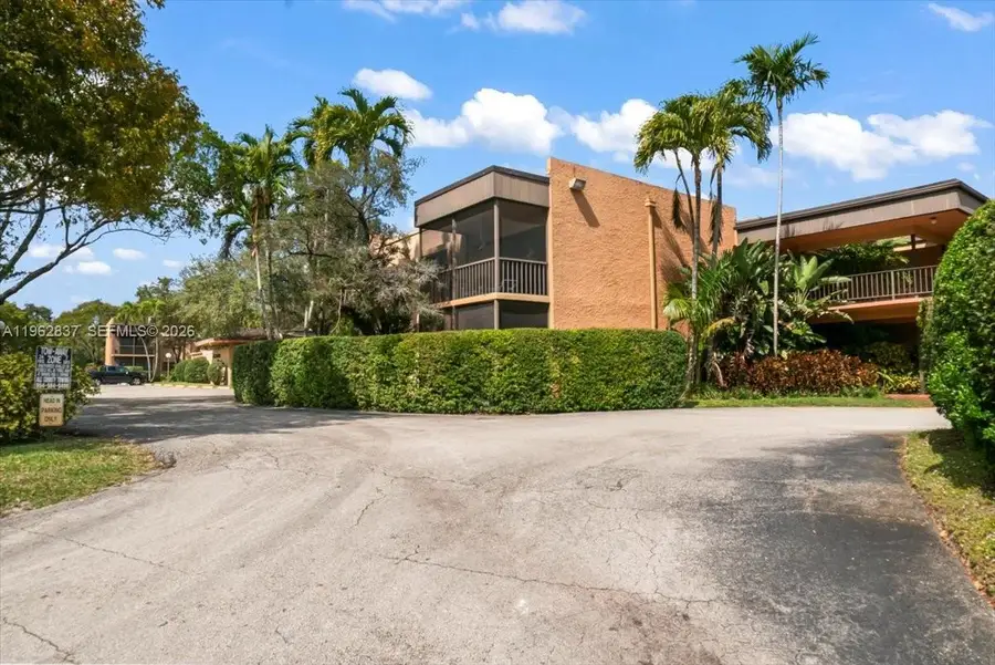 8851 N New River Canal Rd #16E, Plantation, FL 33324 - #3