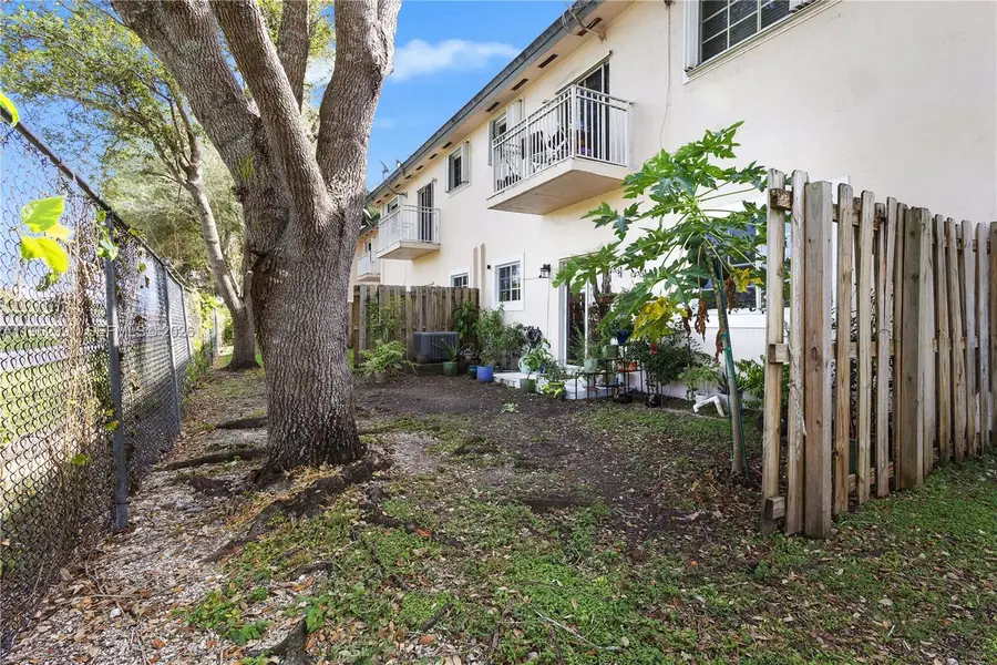 2741 NE 4th St #103, Homestead, FL 33033 - Image #3