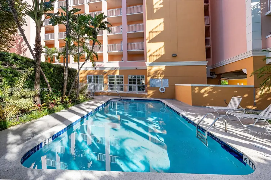 1 Alhambra Cir #403, Coral Gables, FL 33134 - Image #3