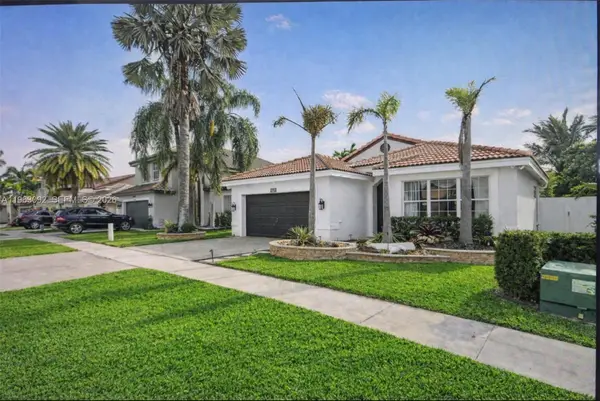 17912 SW 12th Ct, Pembroke Pines, FL 33029