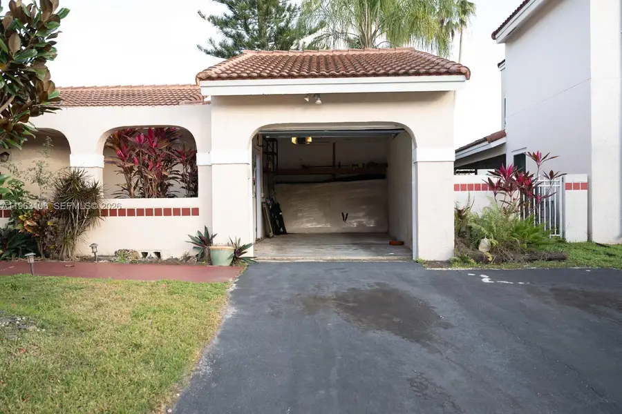 1407 Seagrape Cir, Weston, FL 33326 - #2