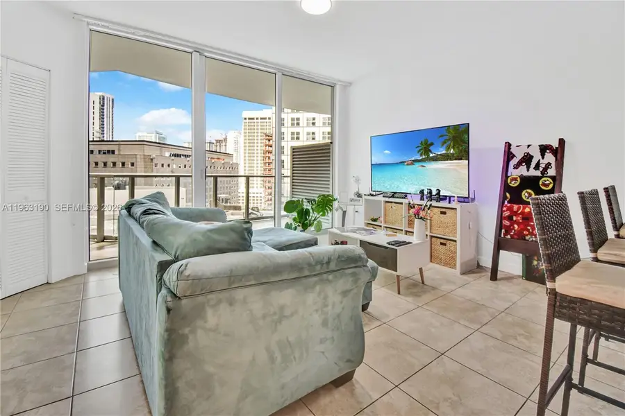 300 S Biscayne Blvd #T-1405, Miami, FL 33131 - Image #2