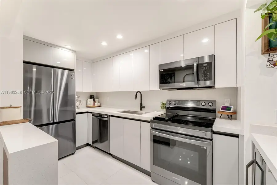 3214 W Trade Ave #III-5, Miami, FL 33133 - #3