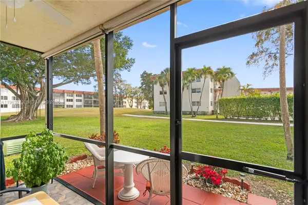 691 S Hollybrook Dr #26-105, Pembroke Pines, FL 33025