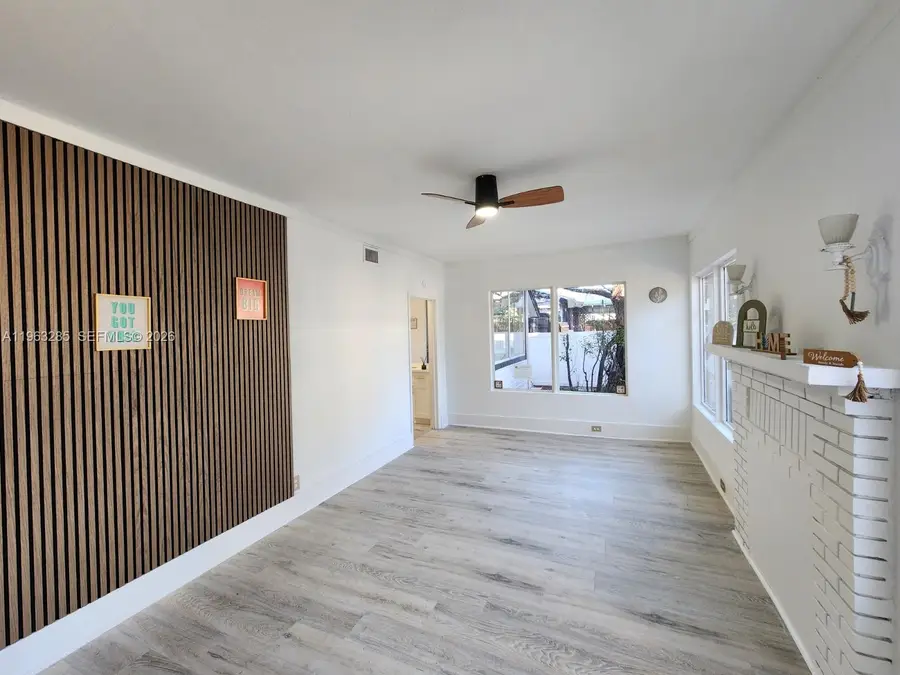 1311 11th Ave S, Saint Petersburg, FL 33705 - Image #2