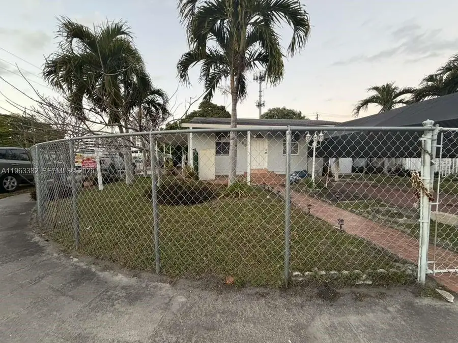 501 SE 1st St, Hialeah, FL 33010 - #2