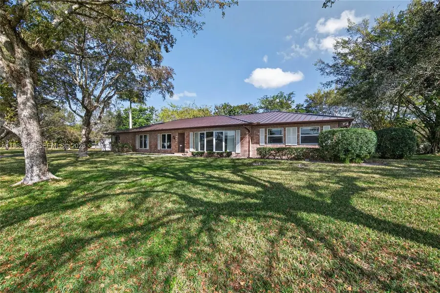 6621 E Tropical Way, Plantation, FL 33317 - #2