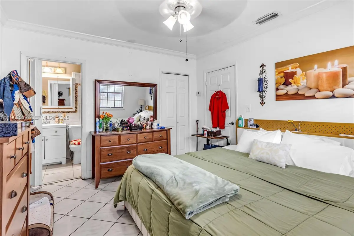 5574 SW 3rd St, Miami, FL 33134 - Image #1