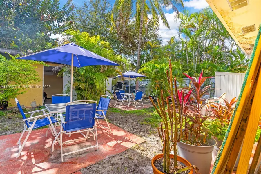 5574 SW 3rd St, Miami, FL 33134 - Image #3