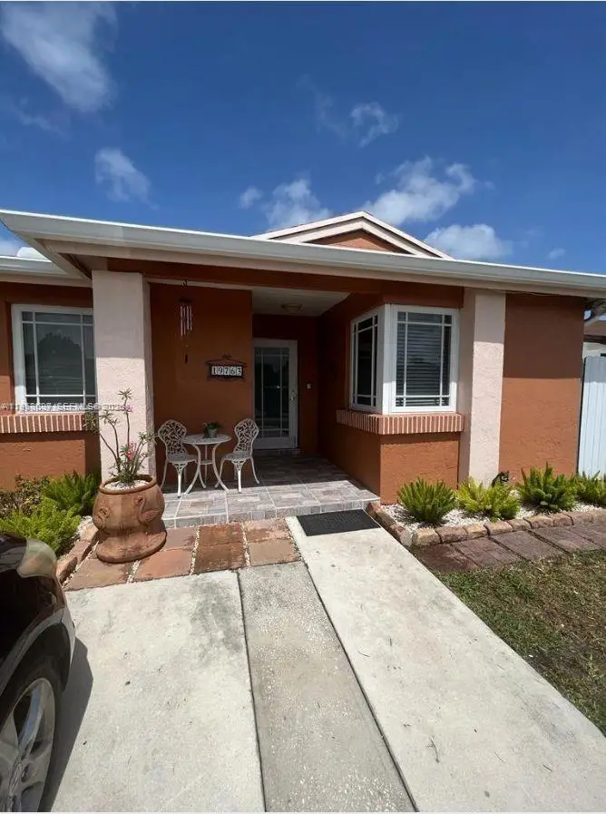 19763 SW 124th Ave, Miami, FL 33177 - Image #2