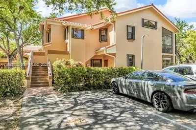 15533 N Miami Lakeway N #106, Miami Lakes, FL 33014