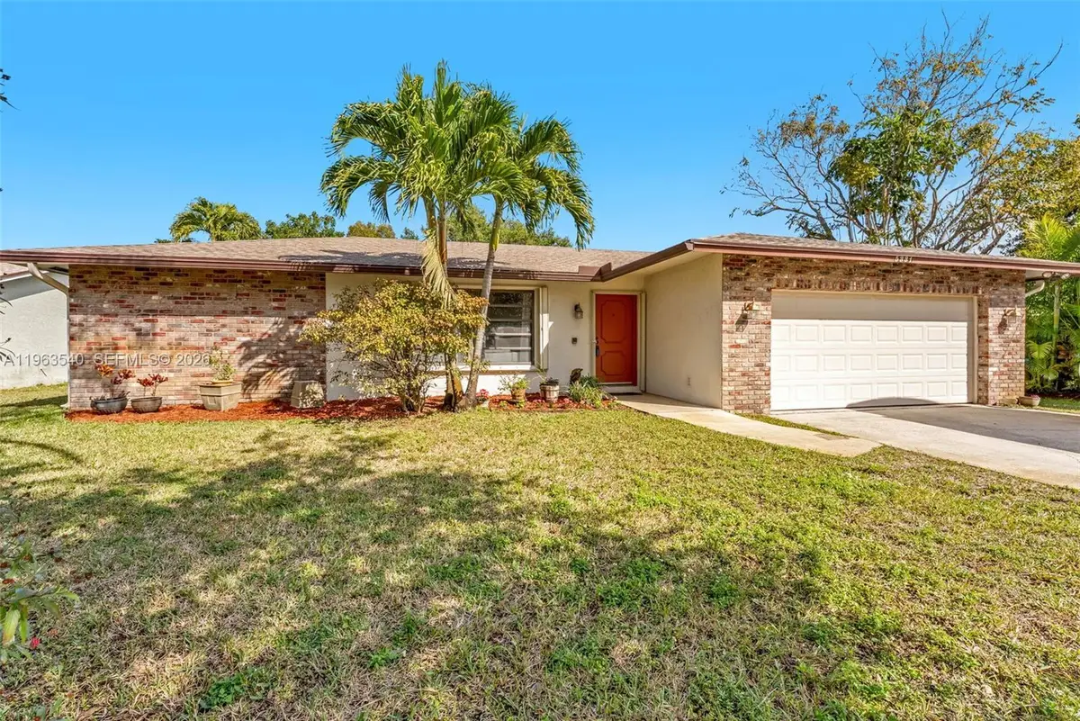 5331 NW 77th Ct, Pompano Beach, FL 33073 - #1