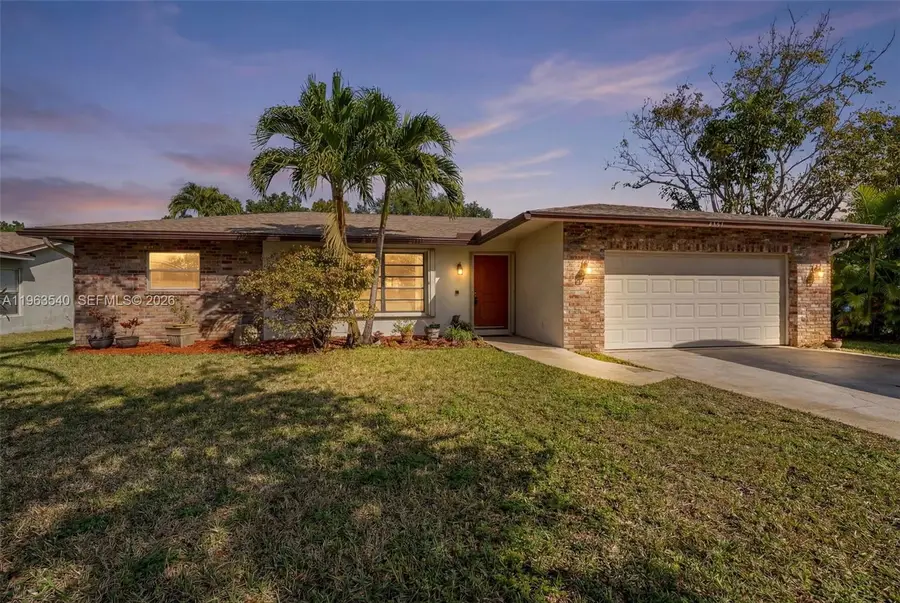 5331 NW 77th Ct, Pompano Beach, FL 33073 - #2