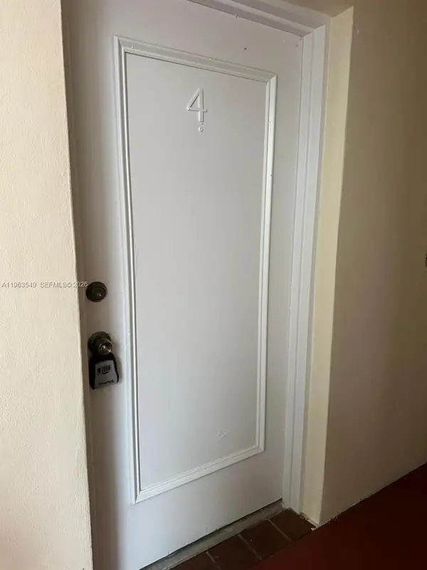 2008 N Jackson St #B4, Hollywood, FL 33020