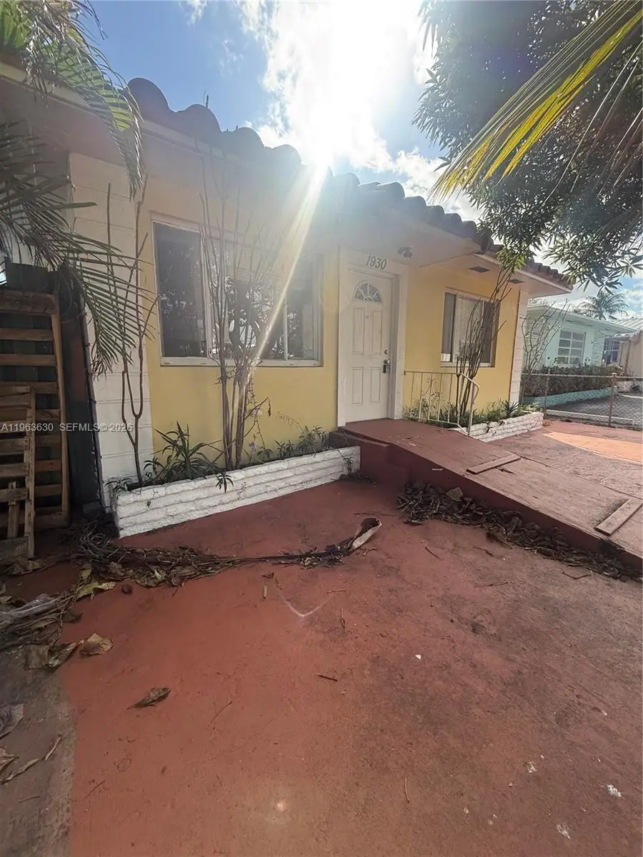 1930 Pierce St, Hollywood, FL 33020 - Image #2