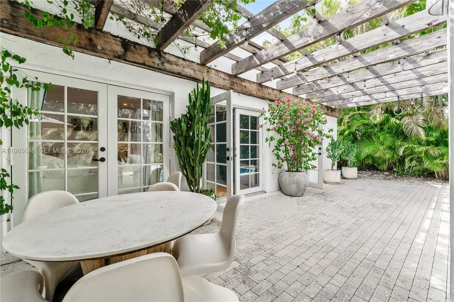 4108 Palmarito St, Coral Gables, FL 33146 - #3