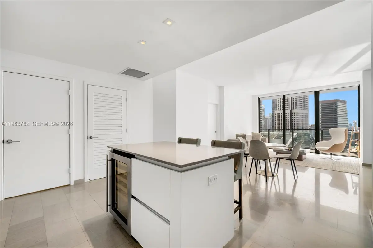 88 SW 7th St #2105, Miami, FL 33130 - #1