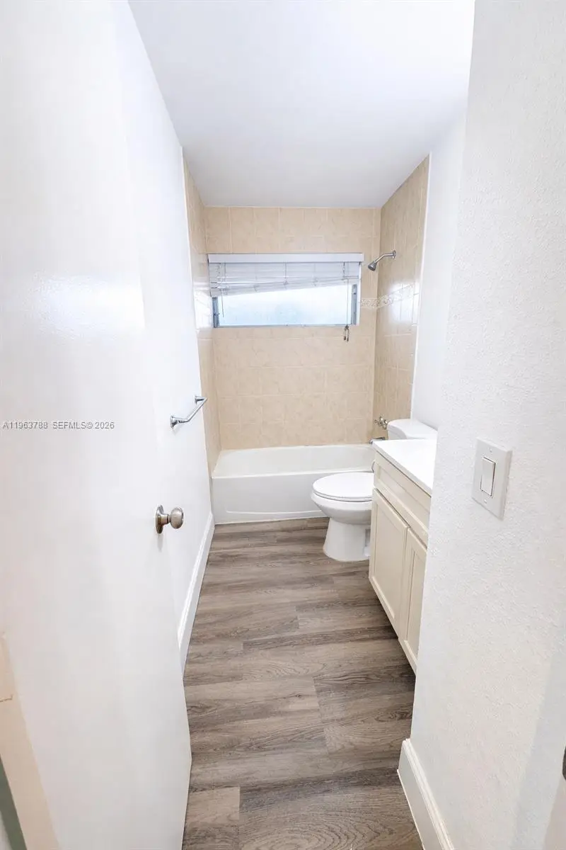 5404 NW 26th Rd, Tamarac, FL 33309 - Image #3