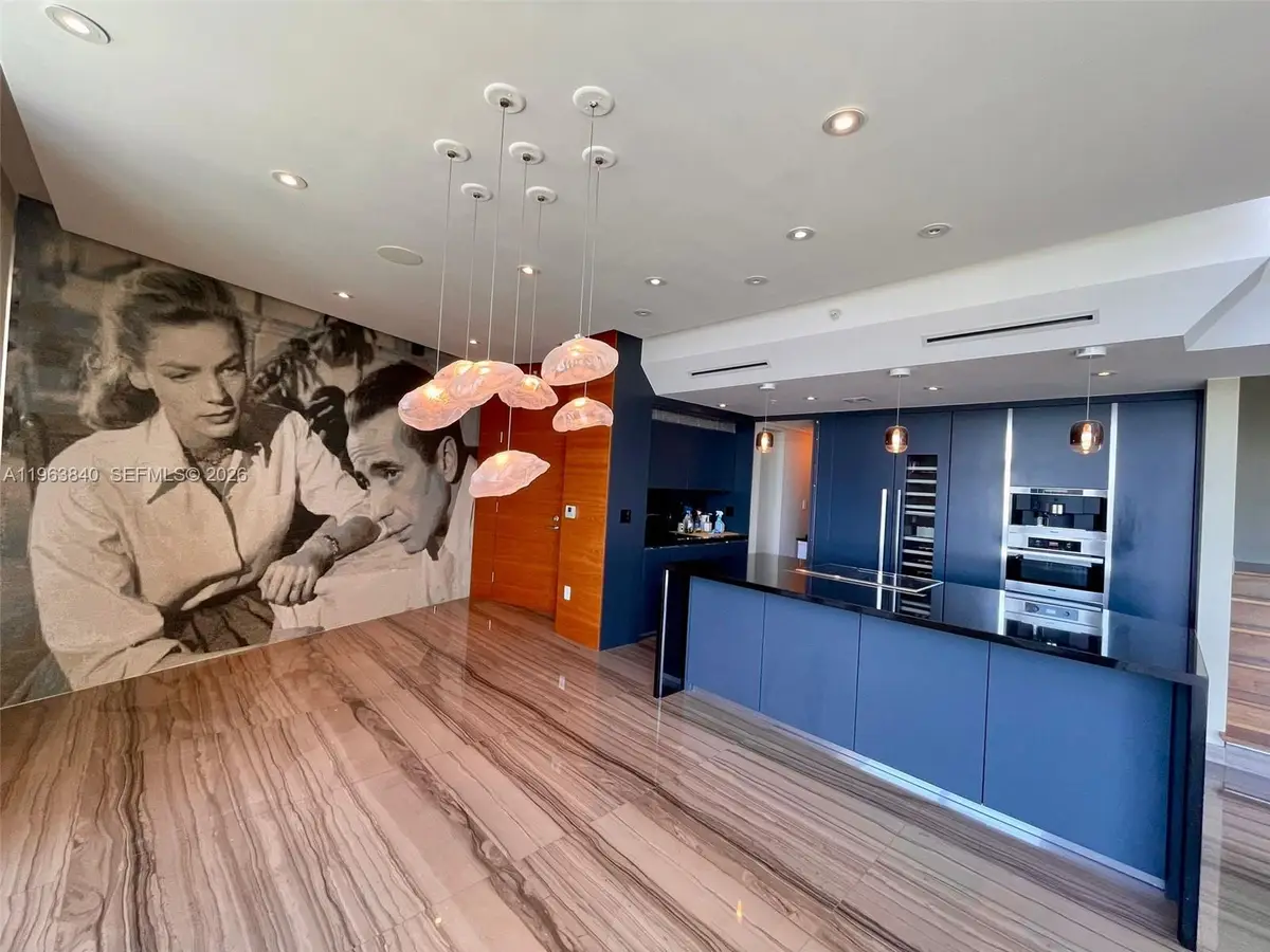 92 SW 3rd St #PH5213, Miami, FL 33130 - Image #1