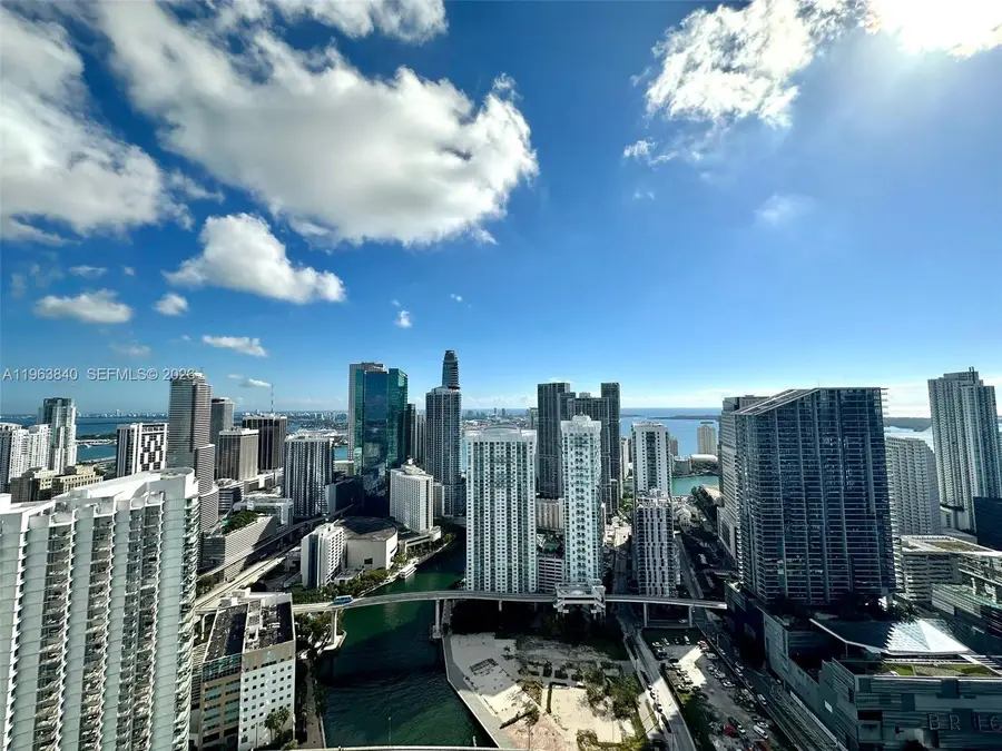 92 SW 3rd St #PH5213, Miami, FL 33130 - Image #3