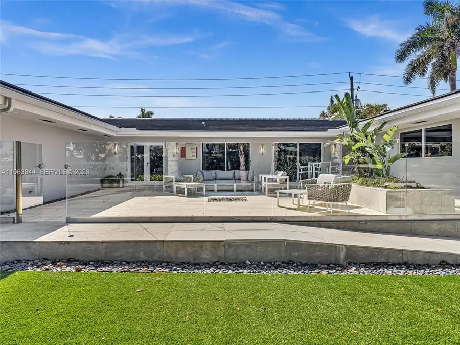 840 S Southlake Dr, Hollywood, FL 33019 - Image #3