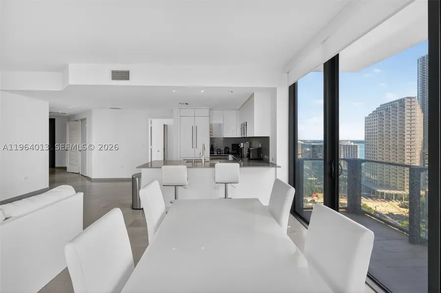 68 SE 6th St #1702, Miami, FL 33131 - #3