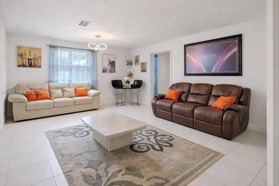 121 SW 28th Ter, Fort Lauderdale, FL 33312 - #3