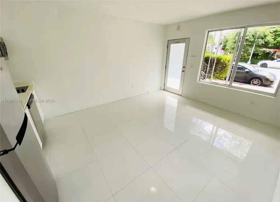 801 15th Street #102, Miami Beach, FL 33139 - #3