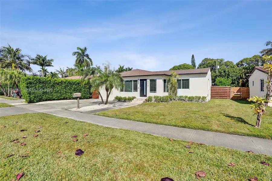 1517 Moffett St, Hollywood, FL 33020 - #2