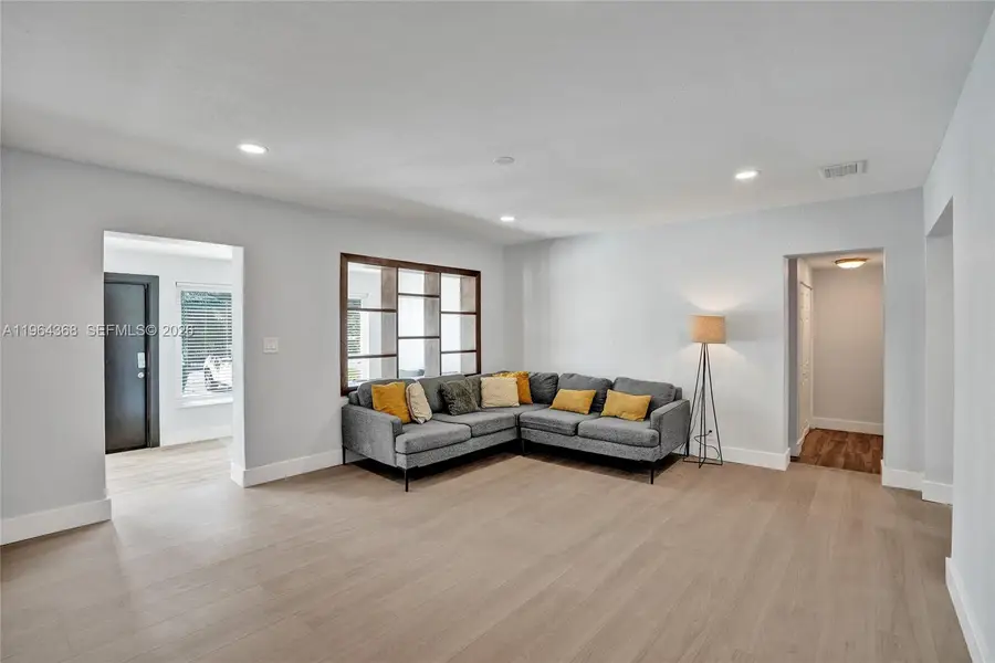 1517 Moffett St, Hollywood, FL 33020 - #3