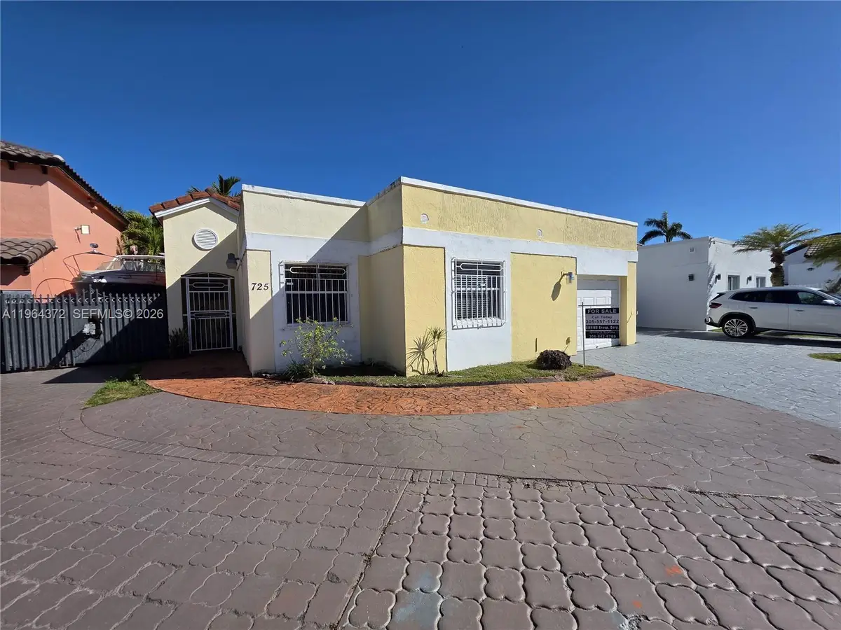 725 NW 123rd Ave, Miami, FL 33182 - #1