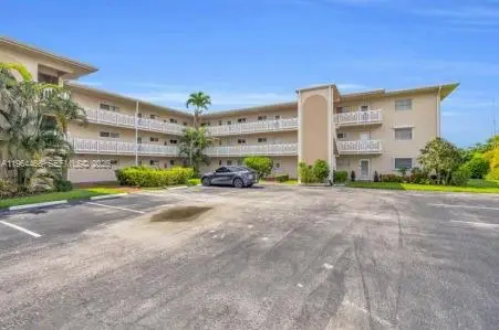 2724 S Garden Dr S #205, Lake Worth, FL 33461