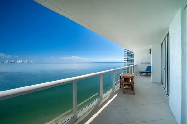 1800 S Ocean Dr #3102, Hallandale Beach, FL 33009