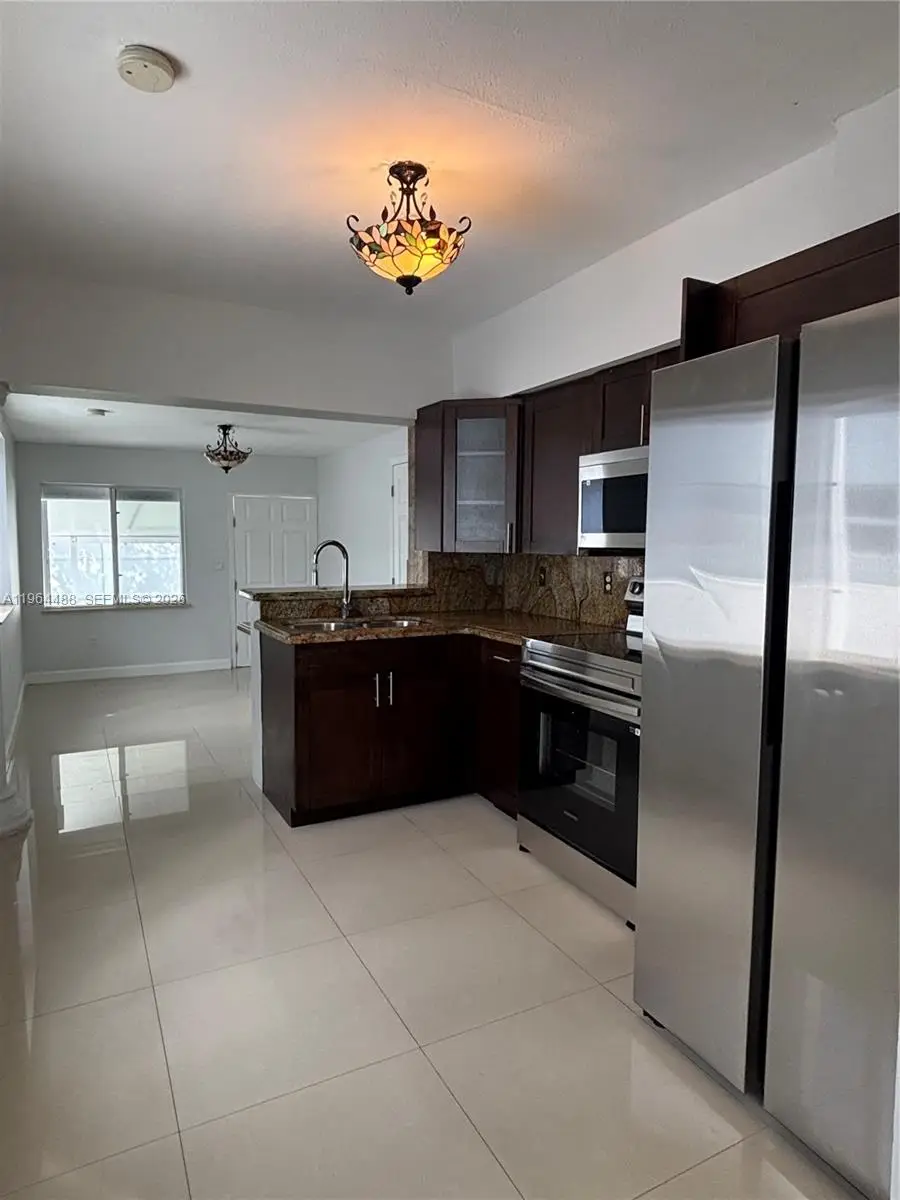 6823 SW 25th St, Miami, FL 33155 - #2