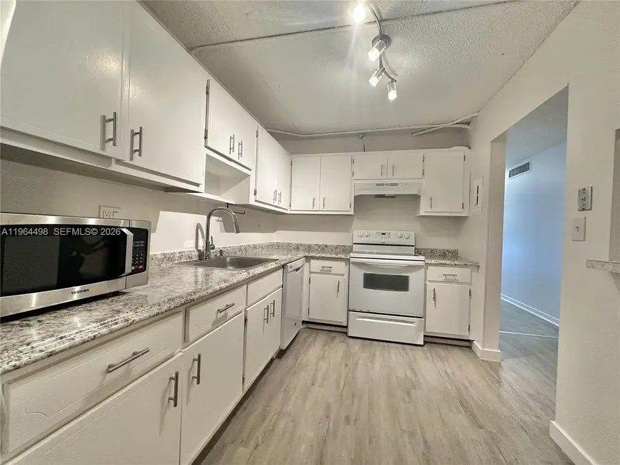 1470 NE 125th Ter #210, North Miami, FL 33161 - #3