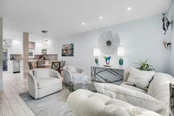 39 NE 20th Ct #9A, Wilton Manors, FL 33305