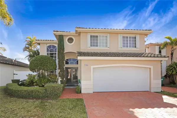 9465 SW 155th Ave, Miami, FL 33196