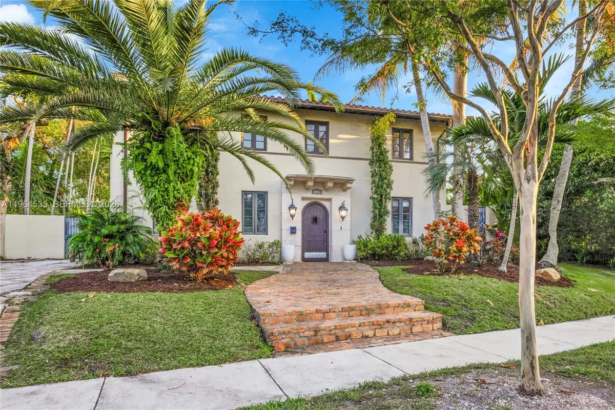 1648 Nocatee Dr, Miami, FL 33133 - #1