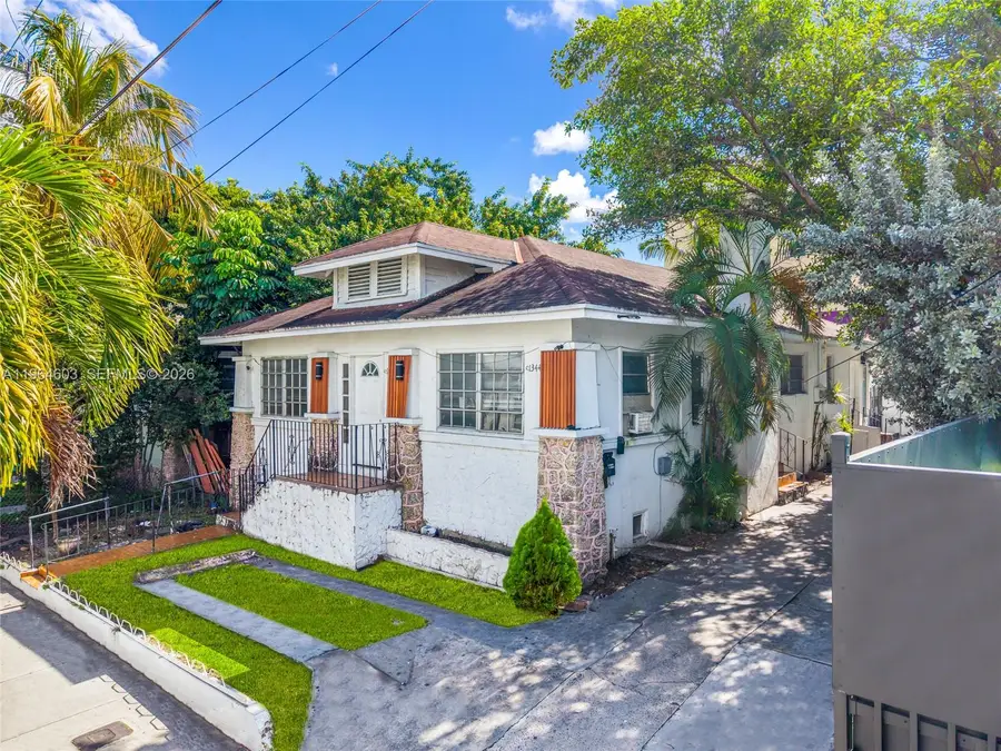 1342 NW 1st St, Miami, FL 33125 - #2