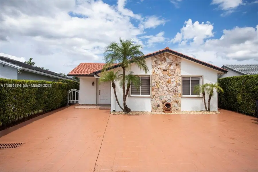6811 SW 105th Ct, Miami, FL 33173 - #2