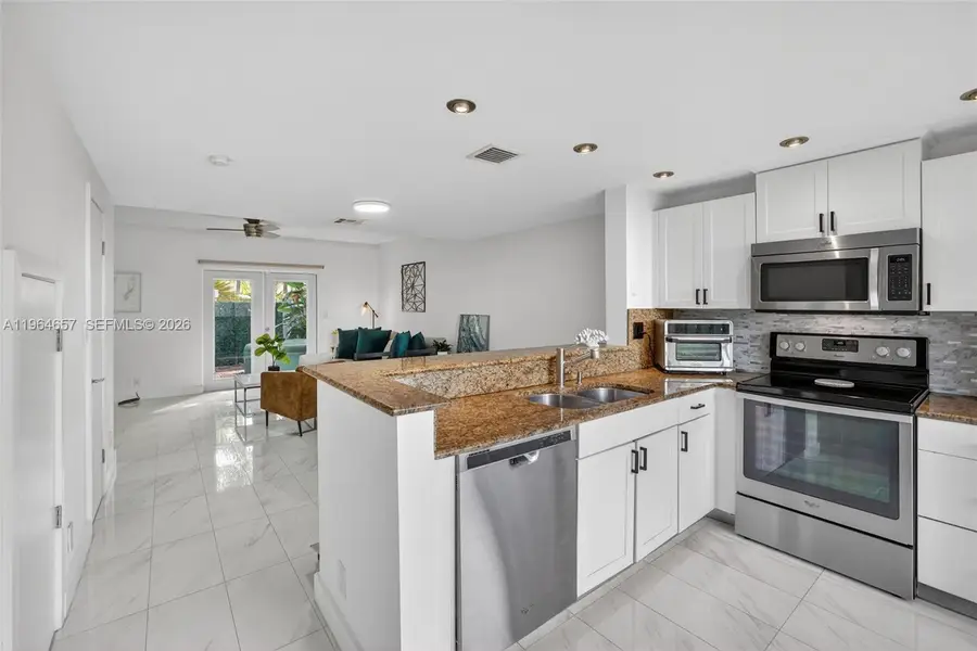 1953 NE 15th Ave, Fort Lauderdale, FL 33305 - #2