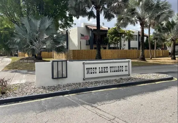 440 W Park Dr #202, Miami, FL 33172